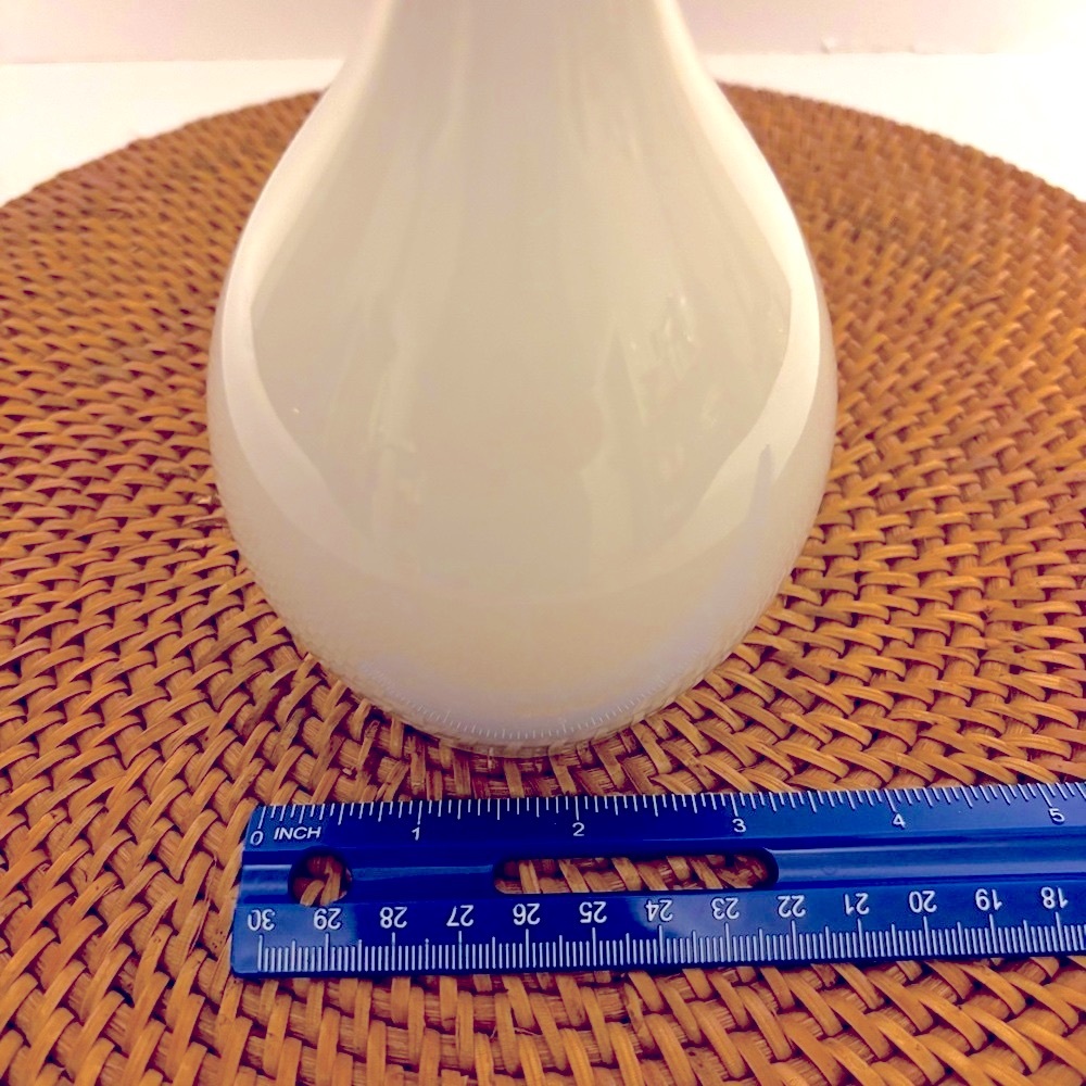 KPM Berlin, Germany White Fine Porcelain bud vase - Picture 5 of 5